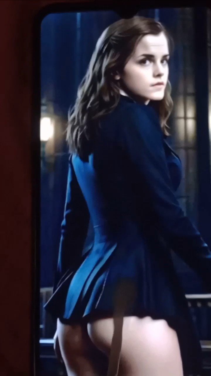 YCynhtCf EMMA WATSON Cum Tribute 03 05.jpg